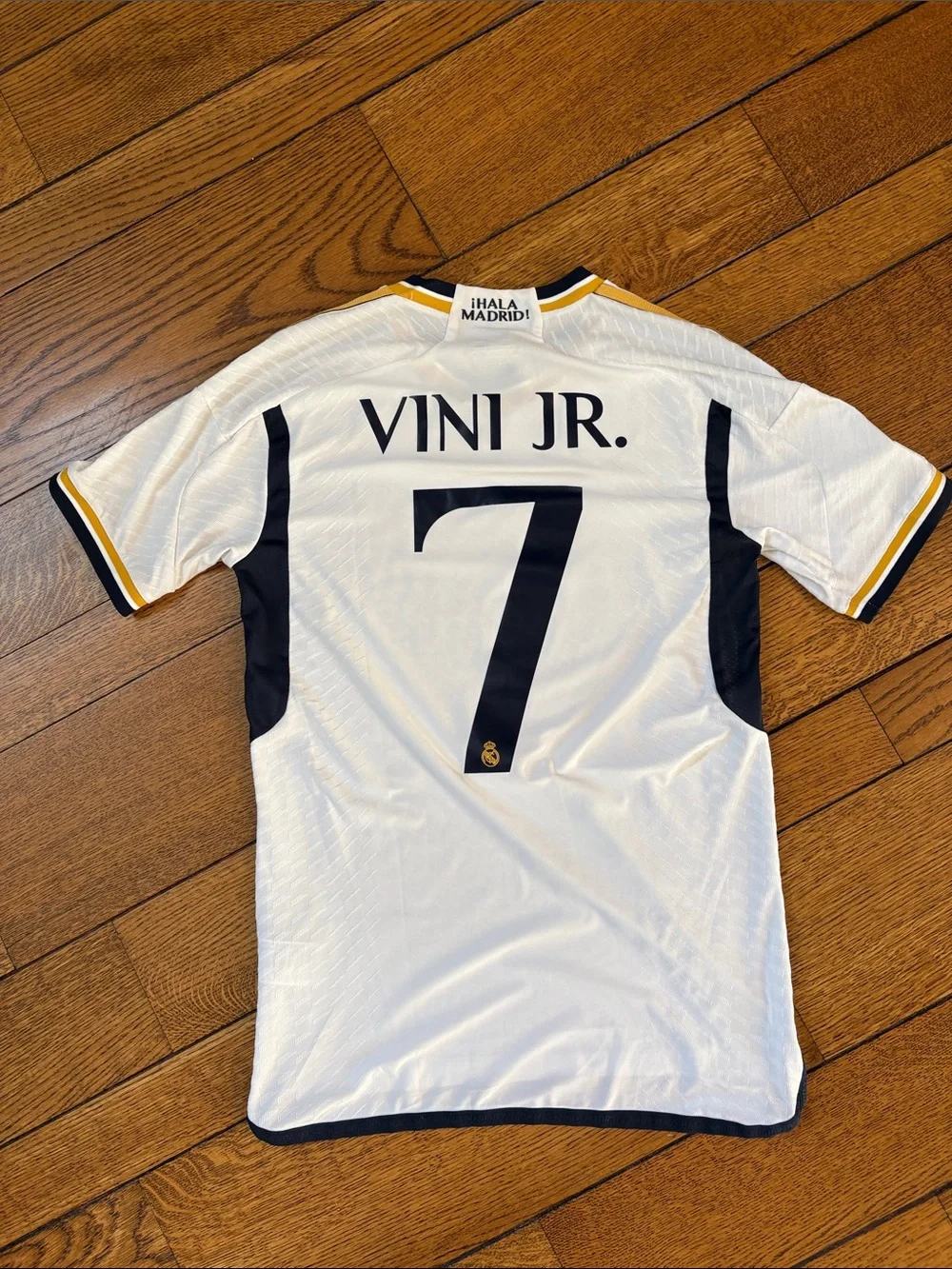 2023 Real Madrid Vini 7 Men's Home Soccer Kit